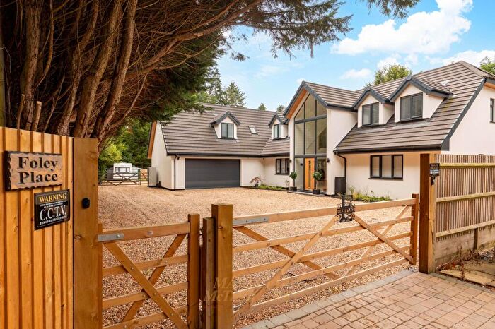6 Bedroom Detached House For Sale In Copthorne Common, Copthorne, RH10