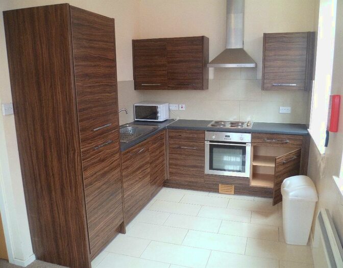 2 Bedroom Flat To Rent In Devon Road, Leeds, West Yorkshire, LS2