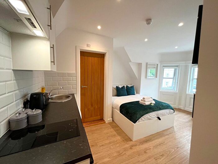 1 Bedroom Flat To Rent In West Hill Road, Bournemouth, BH2