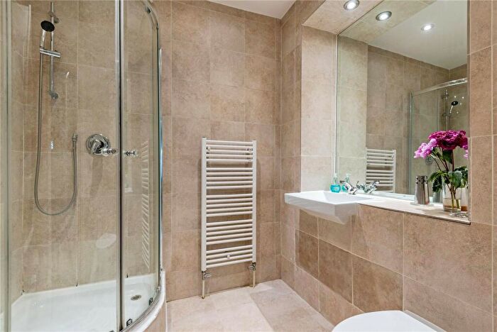 1 Bedroom Flat To Rent In Mountgrove Road, Finsbury Park, N5