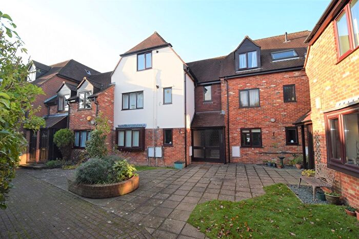 1 Bedroom Flat To Rent In Malthouse Square, Princes Risborough, Buckinghamshire, HP27