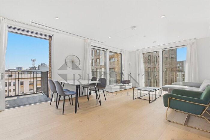 2 Bedroom Flat To Rent In Signature House, Jubilee Walk, WC1X