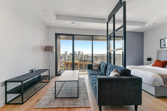 Apartment To Rent In Corson House, London City Island, London, E14