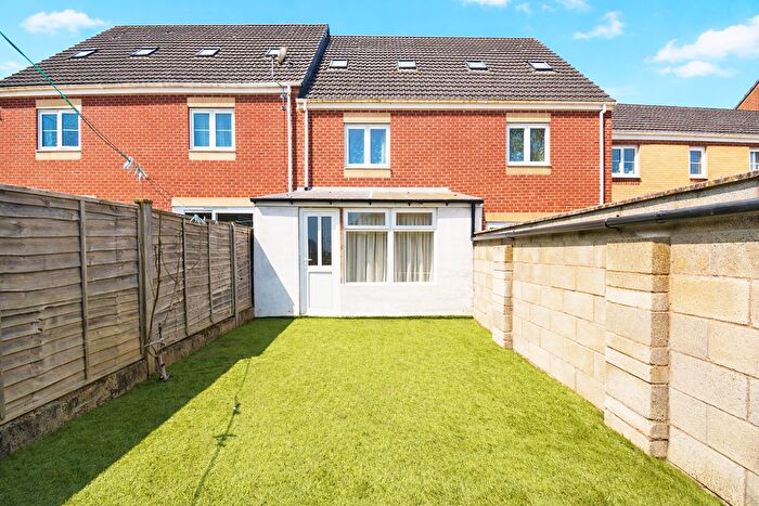 3 Bedroom Terraced House To Rent In Signet Square, Coventry, CV2