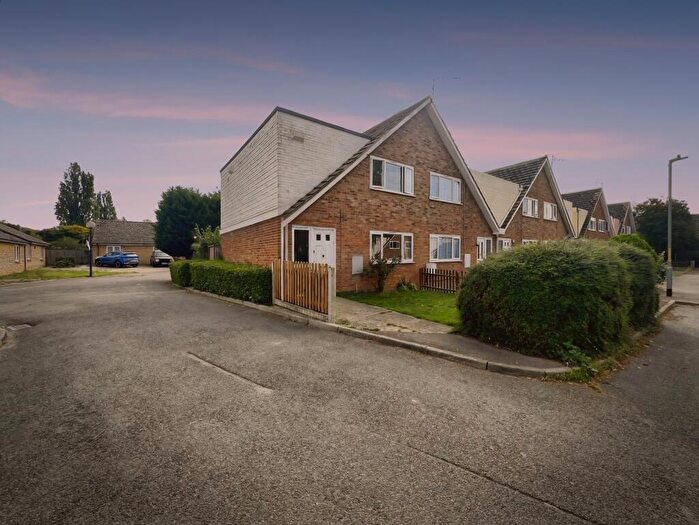 2 Bedroom Semi-Detached House For Sale In Abbey Fields, Faversham, Kent, ME13