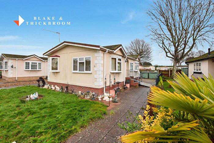 2 Bedroom Park Home For Sale In Sacketts Grove Caravan Park, Jaywick Lane, Clacton-on-Sea, CO16