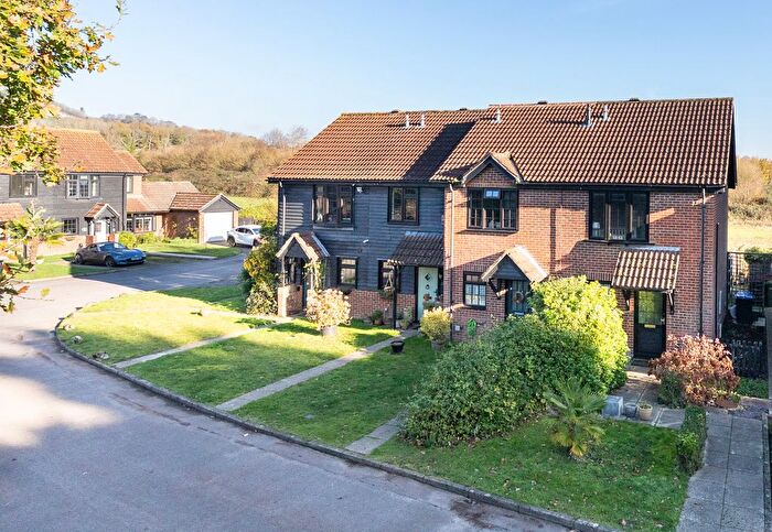 2 Bedroom End Of Terrace House For Sale In Barleymow Court, Betchworth, RH3