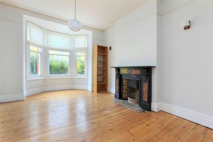 5 Bedroom Terraced House To Rent In Orlando Road, Clapham Old Town, London, SW4