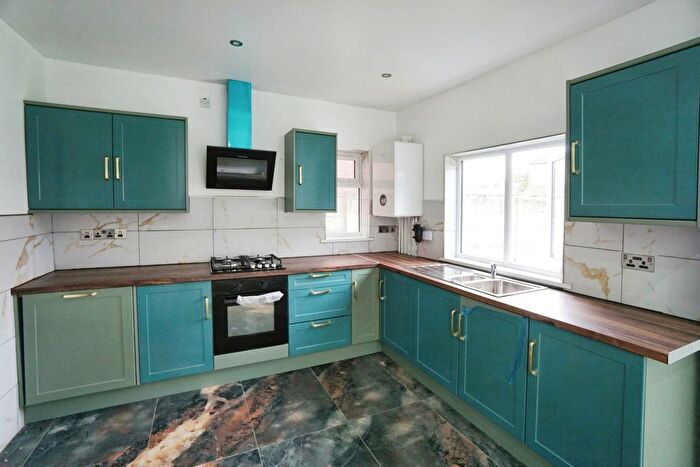4 Bedroom Bungalow For Sale In Bailey Road, Bilston, WV14