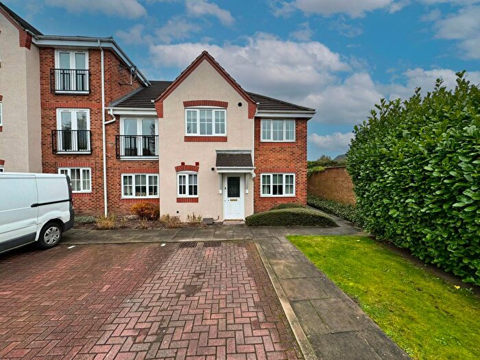 1 Bedroom Flat For Sale In Kingfisher Court, Clarkes Lane, WV13