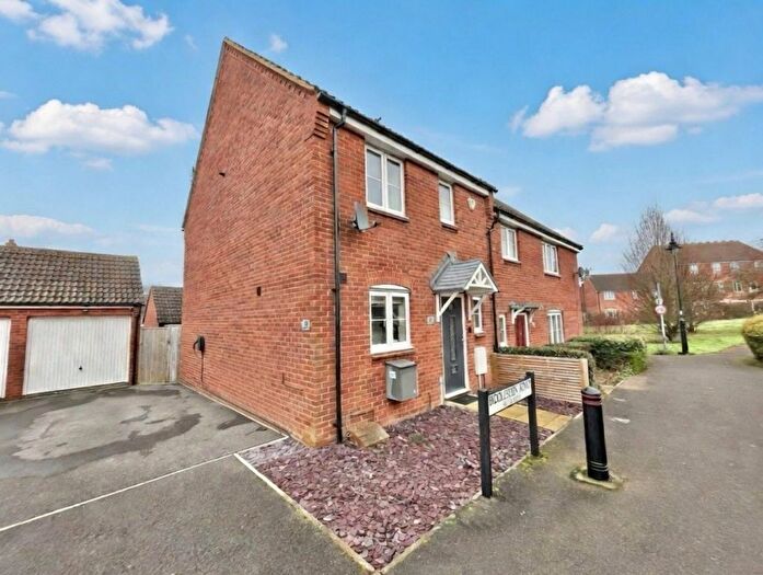 3 Bedroom End Terrace House For Sale In Biddlesden Road, Yeovil, Somerset, BA21