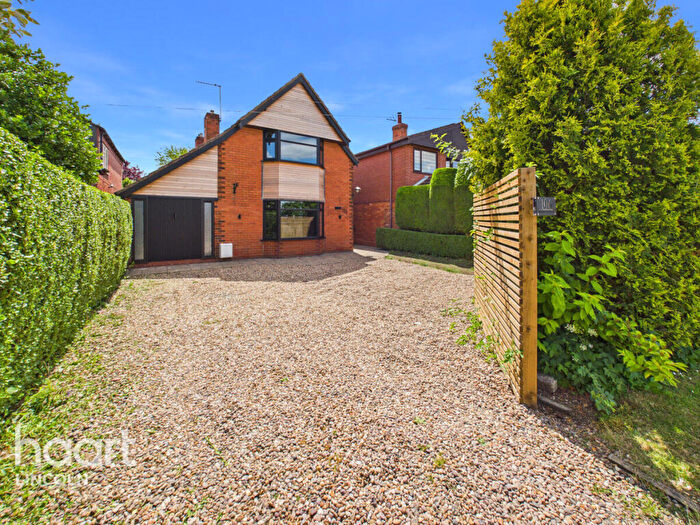 4 Bedroom Detached House For Sale In Wragby Road East, North Greetwell, LN2