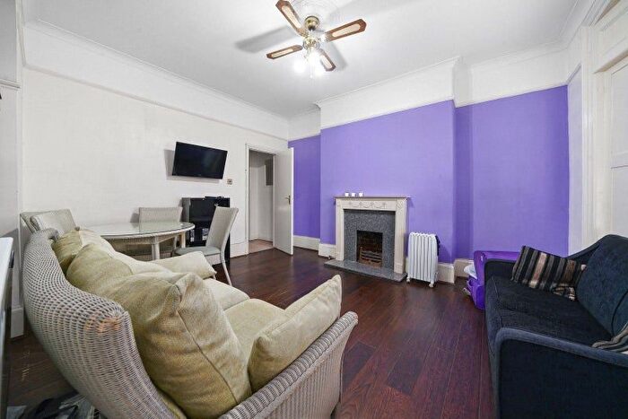 1 Bedroom Flat To Rent In Pentonville Road, Angel, N1