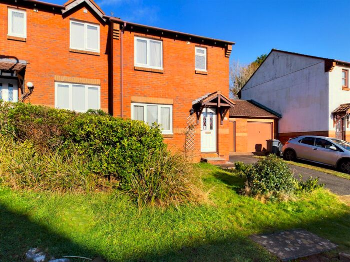 3 Bedroom End Of Terrace House To Rent In Abelia Close, Paignton TQ3