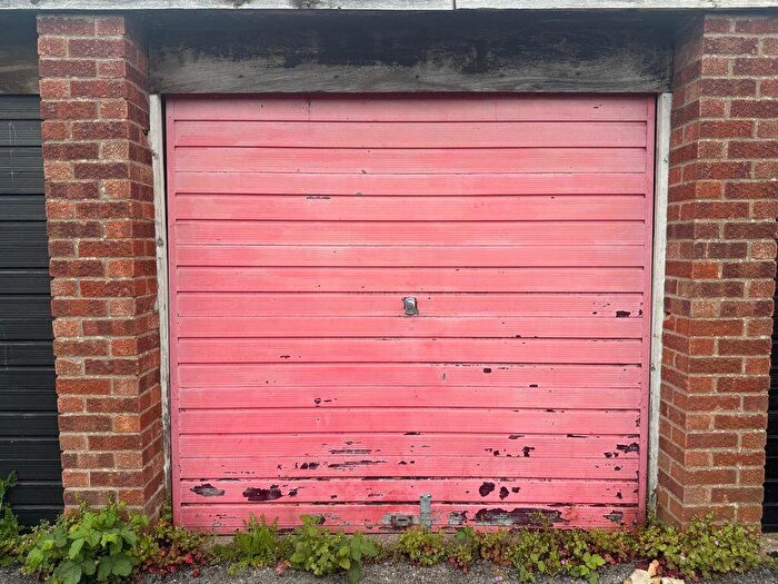 Garage / Parking To Rent In Elizabeth Crescent, Bristol, BS34