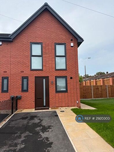 2 Bedroom Semi-Detached House To Rent In Ringway Road, Liverpool, L25