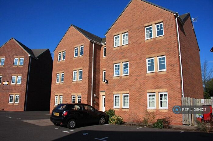 2 Bedroom Flat To Rent In Doulton Court, Stoke-On-Trent, ST2