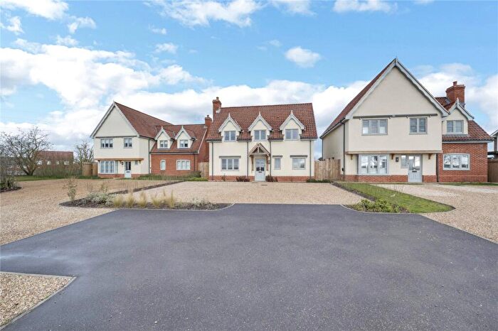 3 Bedroom Detached House For Sale In Pear Tree Gardens, Stowupland, Stowmarket, Suffolk, IP14