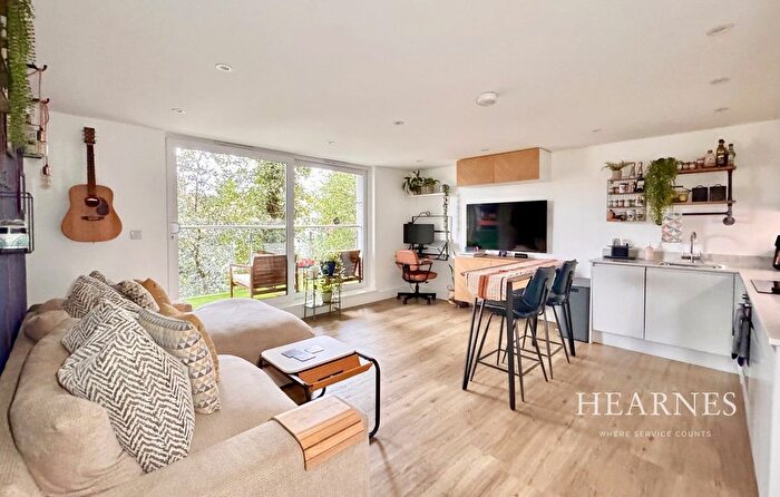 1 Bedroom Flat For Sale In Wootton Mount, Bournemouth, BH1