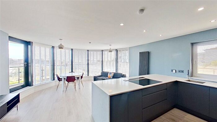3 Bedroom Flat To Rent In Waterfront Avenue, Edinburgh, Midlothian, EH5