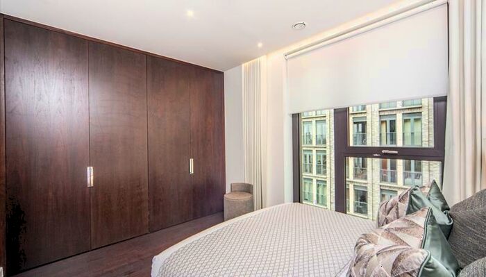 2 Bedroom Apartment To Rent In Thornes House, Charles Clowes Walk, London, SW11