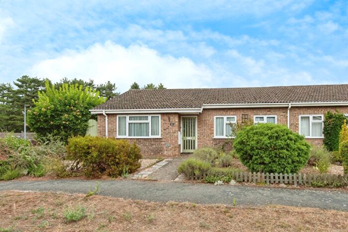 3 Bedroom Semi-Detached Bungalow For Sale In Hornbeam Road, Mildenhall, Bury St. Edmunds, IP28