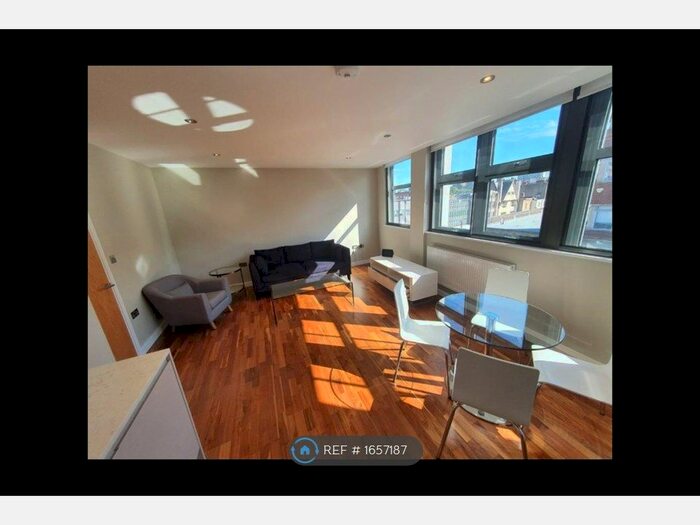 2 Bedroom Flat To Rent In Weimar Street, Putney, SW15