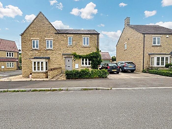 3 Bedroom Semi-Detached House To Rent In Pennylands Way, Winchcombe, Cheltenham, GL54