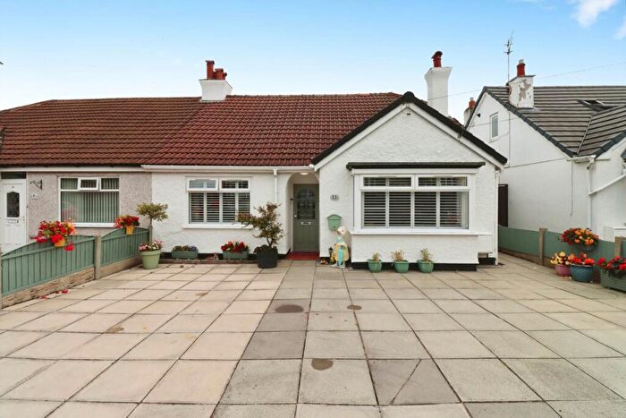 2 Bedroom Bungalow For Sale In Cross Lane, Bebington, CH63