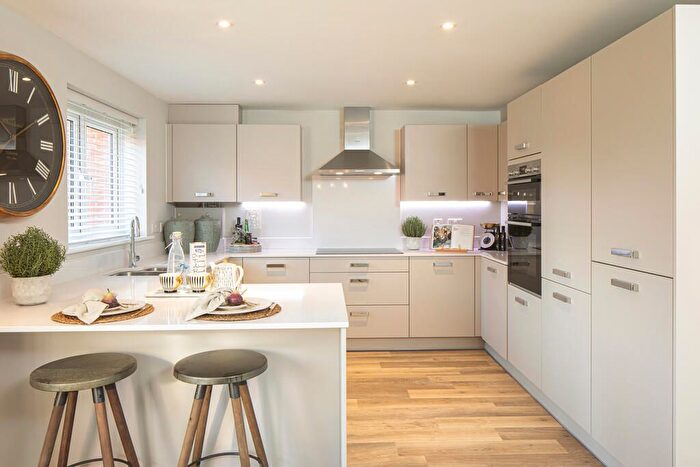 4 Bedroom Detached House For Sale In Glovers Road, Stalbridge, Sturminster Newton, DT10