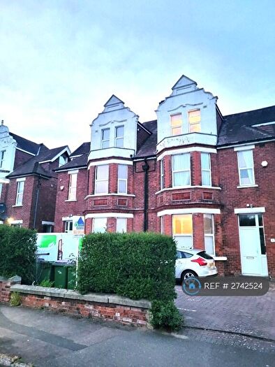 2 Bedroom Flat To Rent In Radnor Park Avenue, Folkestone, CT19