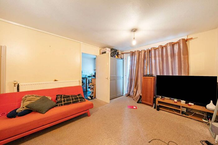 1 Bedroom Flat For Sale In Hevelius Close, Greenwich, London, SE10