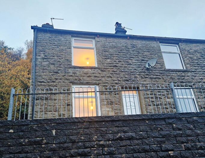 2 Bedroom House To Rent In Hightown, BB4