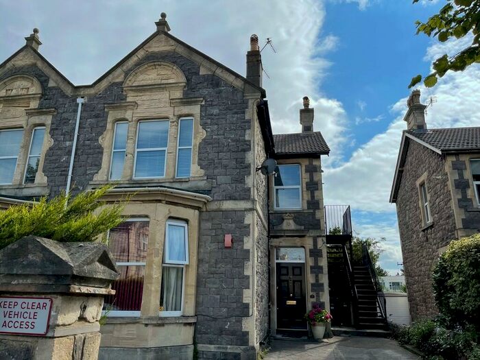 3 Bedroom Apartment To Rent In Weston-super-Mare, BS23