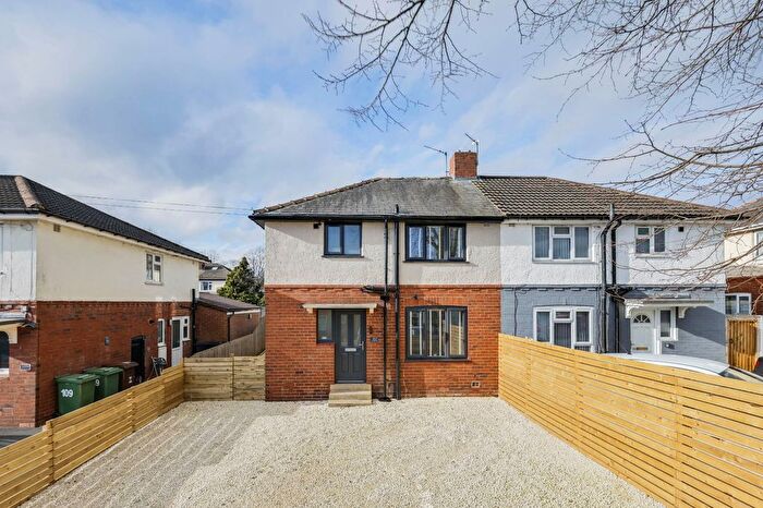 3 Bedroom Semi Detached House For Sale In Broadgate Walk, Horsforth, Leeds, West Yorkshire, LS18