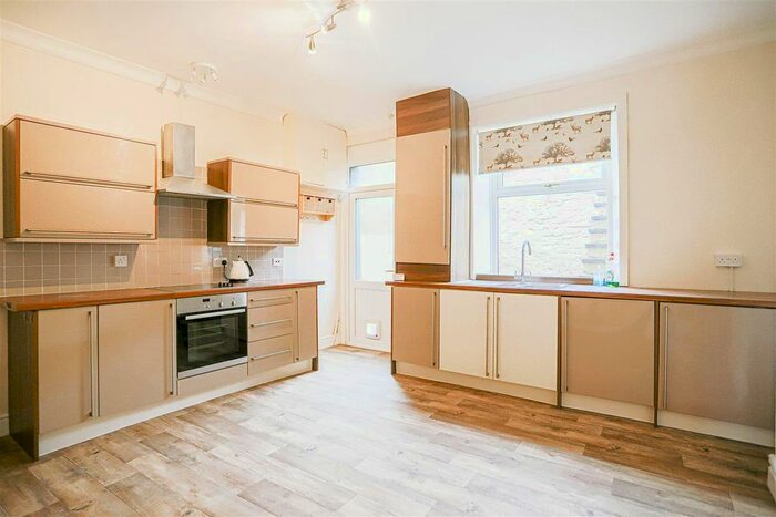 2 Bedroom Terraced House To Rent In Holcombe Road, Rossendale, BB4