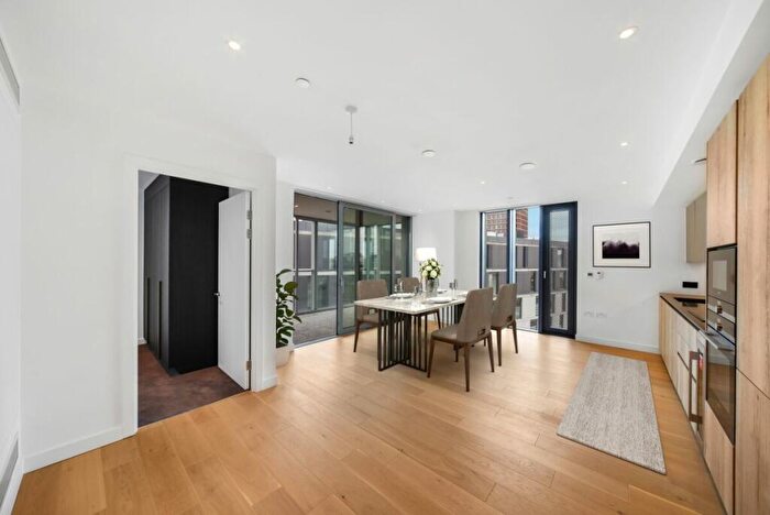 2 Bedroom Apartment For Sale In The City Collection, Makers Building, N1