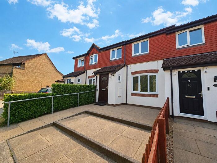 3 Bedroom Terraced House For Sale In Shepperds Green, Shenley Church End, Milton Keynes, MK5