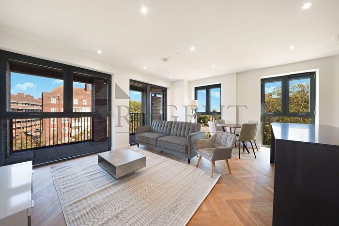 2 Bedroom Flat To Rent In Emperor Point, Dragonfly Walk, N4