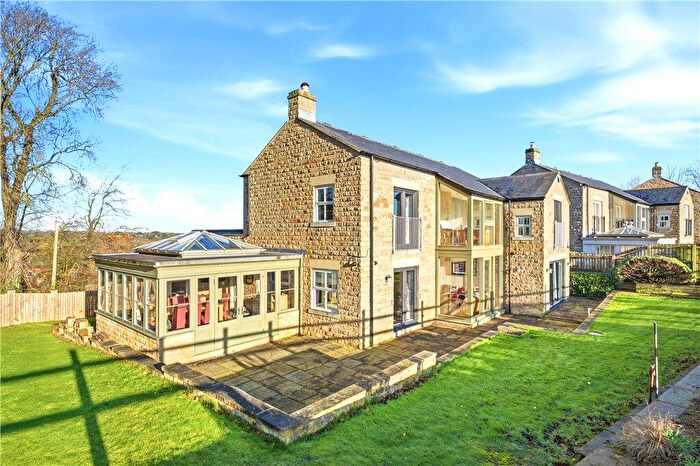 4 Bedroom Detached House For Sale In Jewitt Lane, Collingham, Wetherby, West Yorkshire, LS22