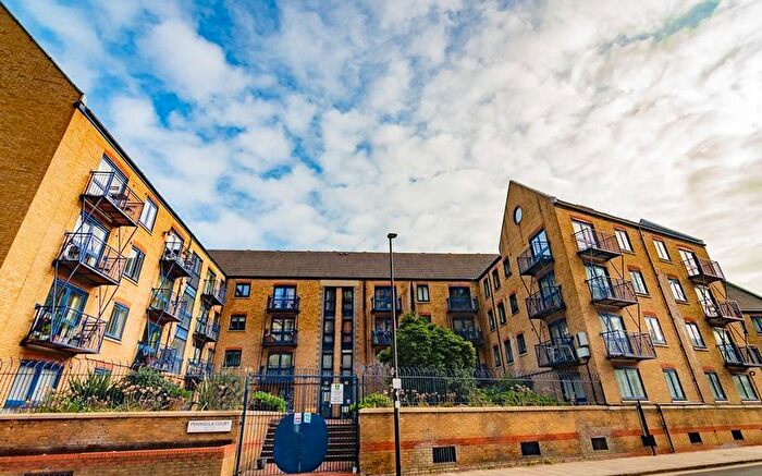 1 Bedroom Flat To Rent In Peninsula Court, East Ferry Road, Crossharbour, South Quay, Canary Wharf, London, E14