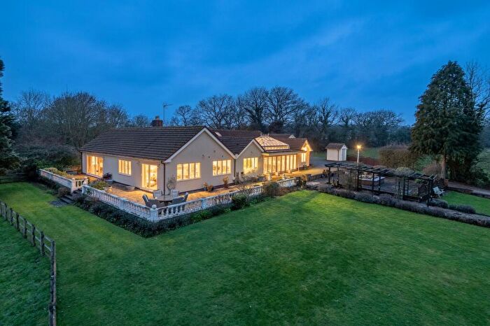 4 Bedroom Detached House For Sale In Tanworth Lane, Henley-In-Arden, B95