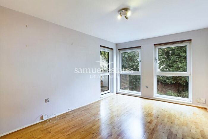 2 Bedroom Flat To Rent In Elia Street, Angel, N1