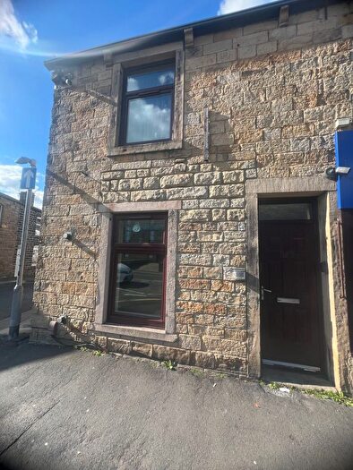 1 Bedroom Studio To Rent In Briercliffe Road, Burnley, Lancashire, BB10