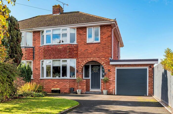 3 Bedroom Semi-Detached House For Sale In Seaton Avenue, Hereford, Herefordshire, HR1