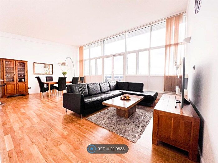 2 Bedroom Flat To Rent In Jedburgh Rd, London, E13