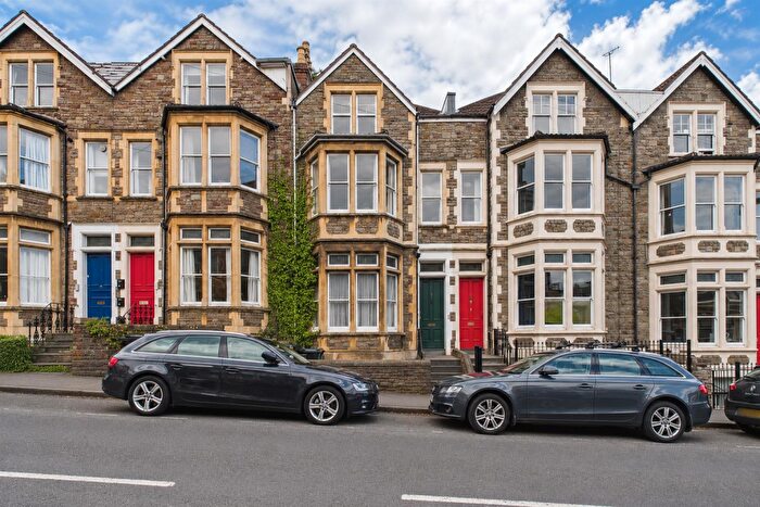 3 Bedroom Flat To Rent In Hampton Road, Bristol, BS6