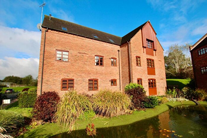 2 Bedroom Apartment To Rent In The Mead, Kingsbury, B78