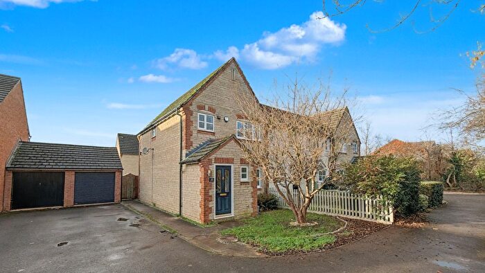 3 Bedroom End Terrace House For Sale In Campion Place, Bure Park, Bicester, OX26