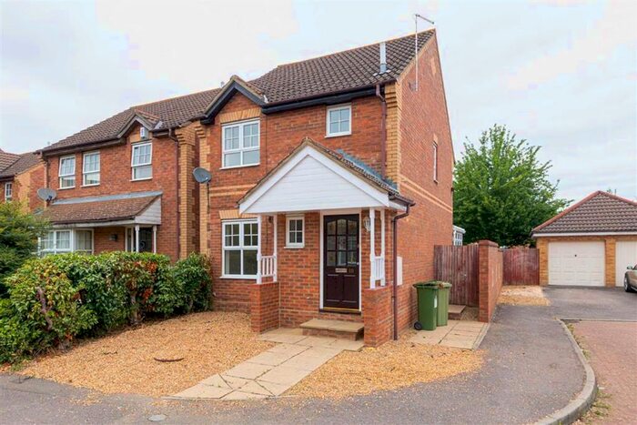 3 Bedroom Detached House To Rent In Gillamoor Close, Emerson Valley, Milton Keynes, MK4